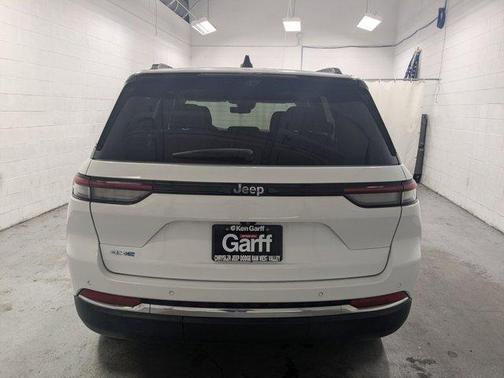 2022 Jeep Grand Cherokee 4xe Base