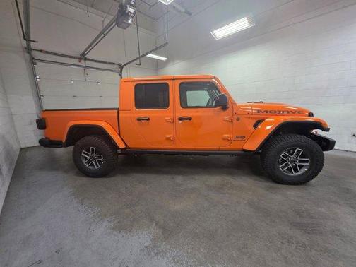 2025 Jeep Gladiator Mojave