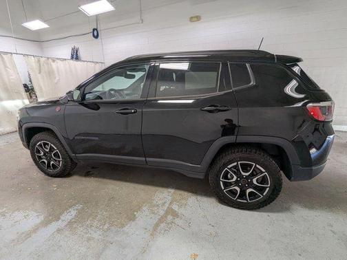 2025 Jeep Compass Trailhawk