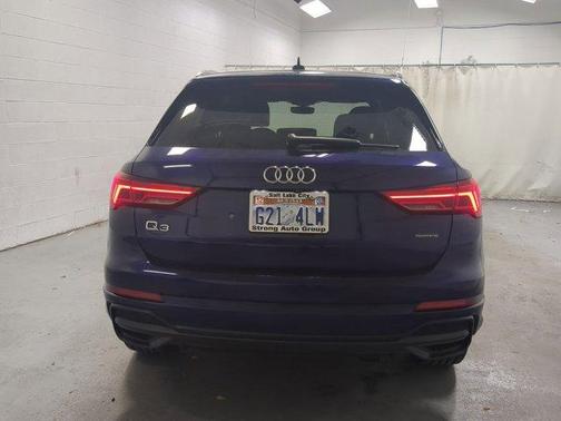 2022 Audi Q3 45 S line Premium