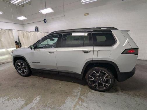 2026 Jeep Cherokee Overland