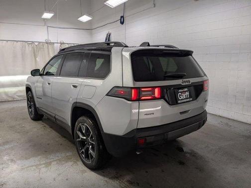 2026 Jeep Cherokee Overland