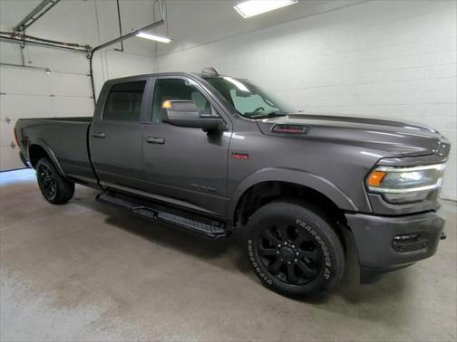 2022 RAM 2500 Laramie Crew Cab 4x4 8 Box