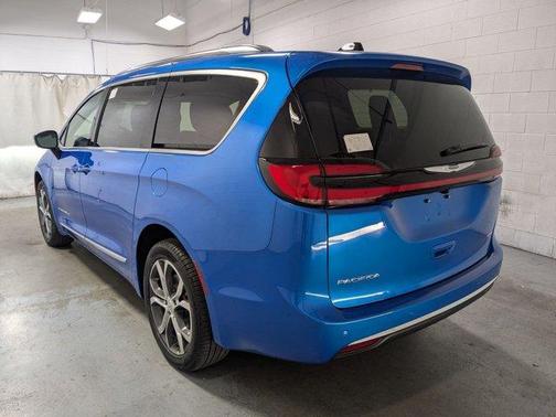 2026 Chrysler Pacifica Pinnacle