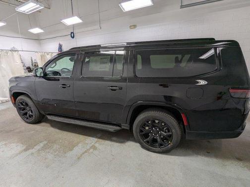 2025 Jeep Wagoneer L Series II