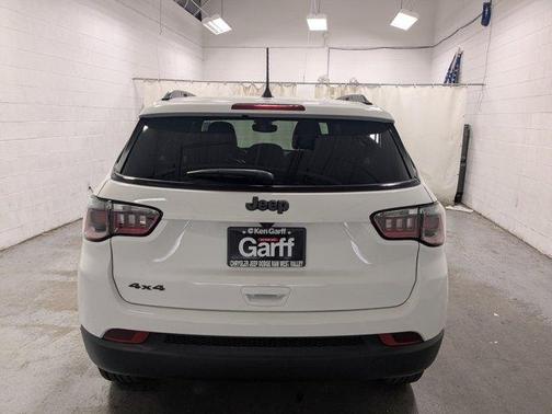 Bright White Clearcoat 2026 Jeep Compass Latitude