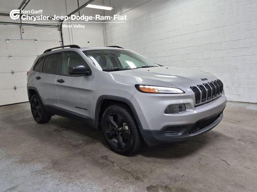 Billet Silver Metallic Clearcoat 2017 Jeep Cherokee Altitude