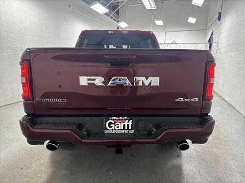 2025 RAM 1500 Big Horn Crew Cab 4x4 57' Box