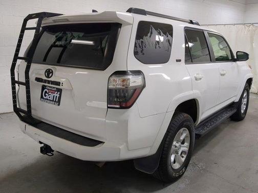 2022 Toyota 4Runner SR5