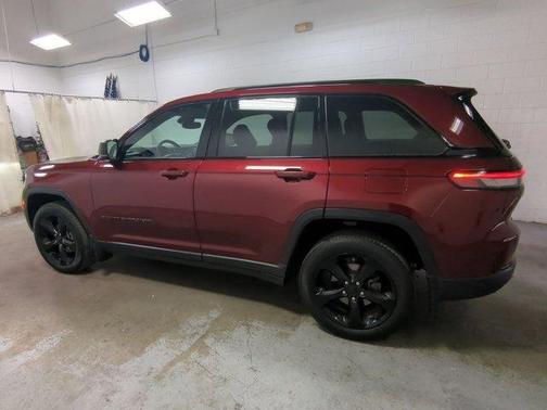 2024 Jeep Grand Cherokee Laredo