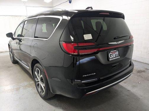 2026 Chrysler Pacifica Pinnacle
