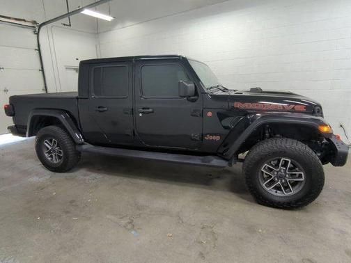 2024 Jeep Gladiator Mojave X