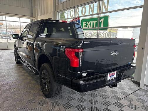 2025 Ford F-150 Lightning Flash