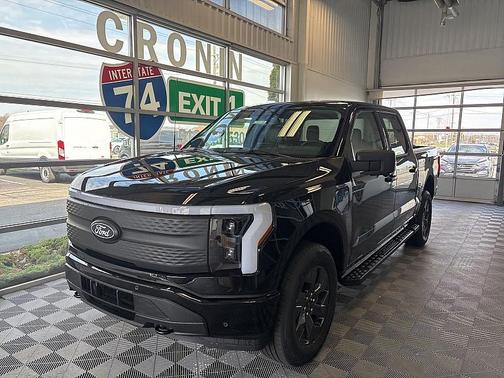 2025 Ford F-150 Lightning Flash