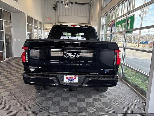 2025 Ford F-150 Lightning Flash