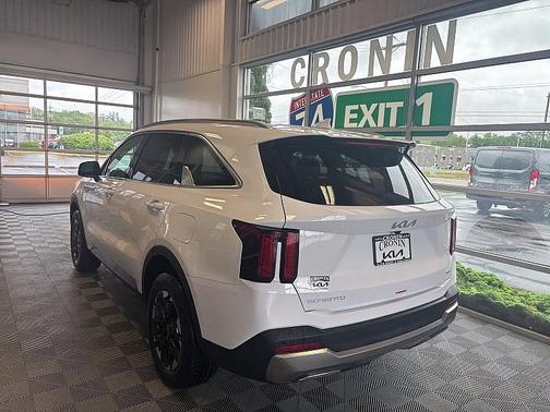 2025 Kia Sorento S