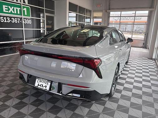 2025 Kia K5 GT-Line