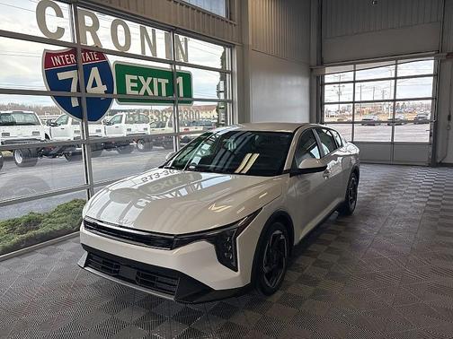 2025 Kia K4 EX