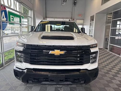 2024 Chevrolet Silverado 3500 WT