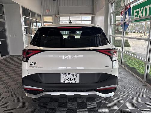 2025 Kia Sportage Hybrid LX