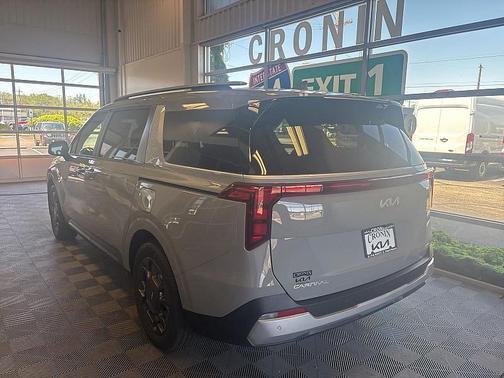 2025 Kia Carnival Hybrid EX