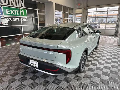 2025 Kia K4 EX