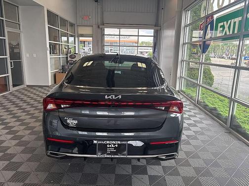 2022 Kia K5 EX