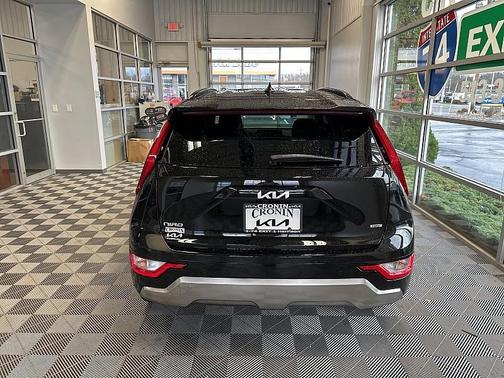 2025 Kia Niro EX Touring