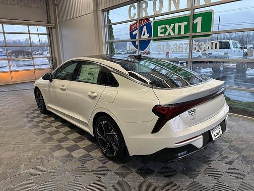 2025 Kia K5 GT-Line