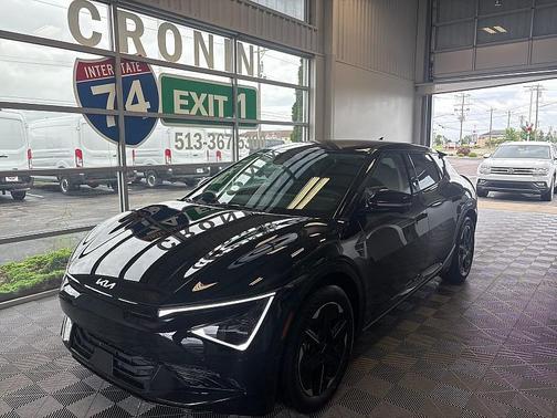 2025 Kia EV6 Wind