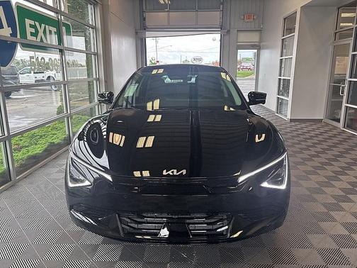 2025 Kia EV6 Wind