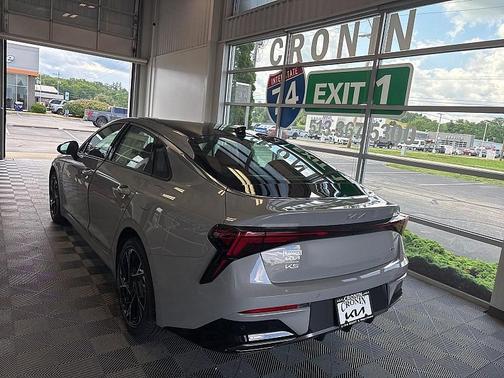 2025 Kia K5 GT-Line
