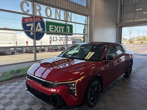 2025 Kia K4 GT-Line