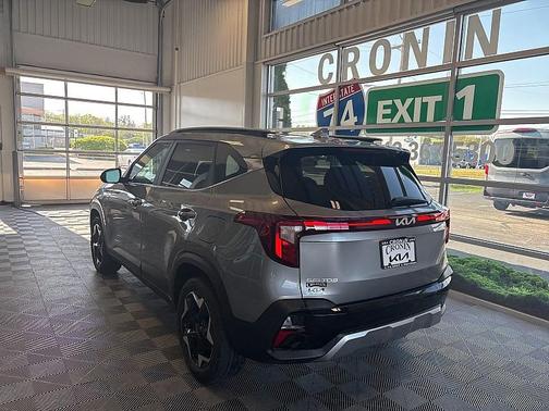 2025 Kia Seltos EX
