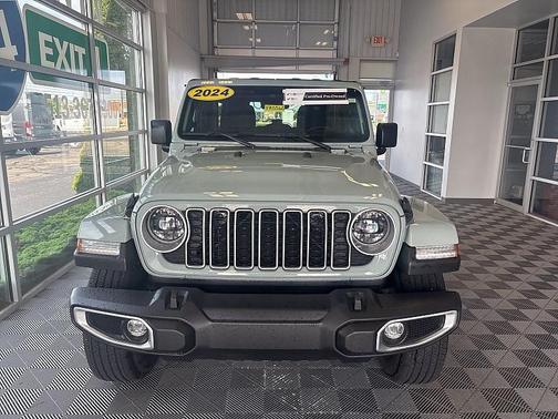 2024 Jeep Wrangler Sahara