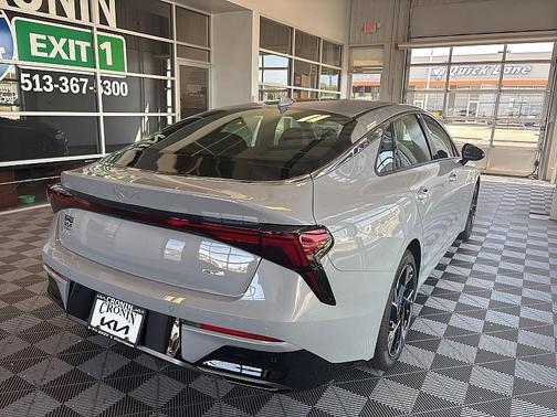 2025 Kia K5 GT-Line