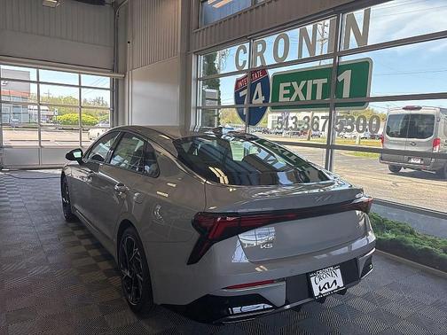 2025 Kia K5 GT-Line