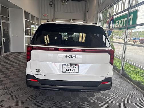 2025 Kia Carnival Hybrid SX