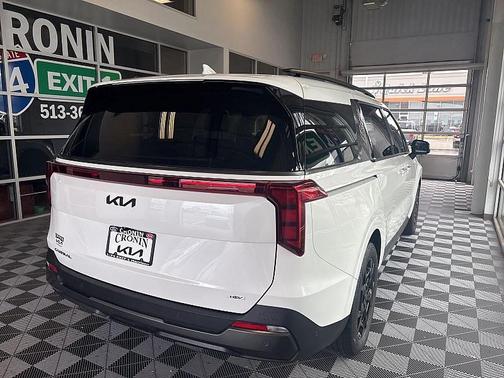 2025 Kia Carnival Hybrid SX