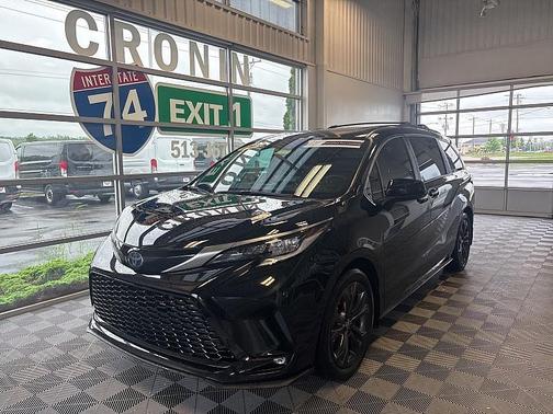 2021 Toyota Sienna XSE 7 Passenger