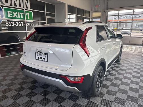 2025 Kia Niro EX