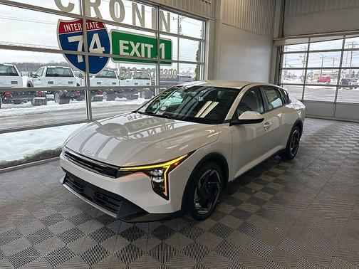 2025 Kia K4 EX