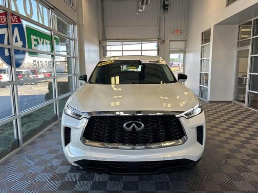 2024 INFINITI QX60 Luxe