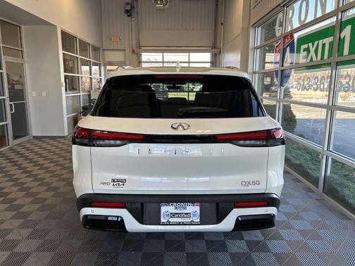 2024 INFINITI QX60 Luxe