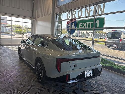 2025 Kia K4 GT-Line