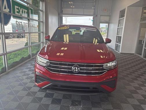 2024 Volkswagen Tiguan 2.0T SE