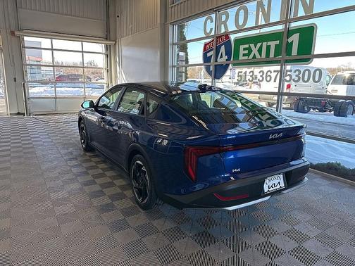 2025 Kia K4 EX