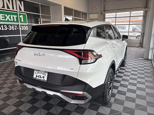 2025 Kia Sportage LX