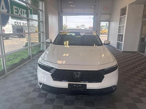 2023 Honda Accord Hybrid Touring