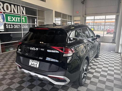 2025 Kia Sportage EX